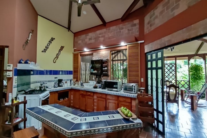 Casa Pura Vida - Orotina, Alajuela, Costa Rica - Vacation Rental