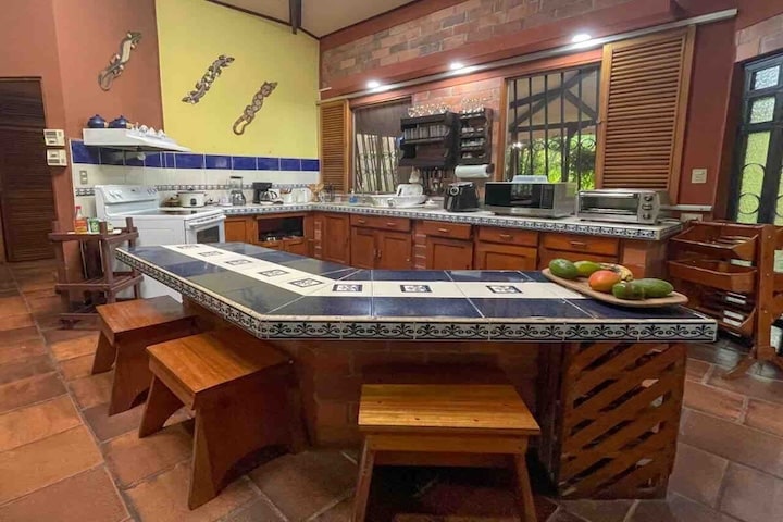 Casa Pura Vida - Orotina, Alajuela, Costa Rica - Vacation Rental